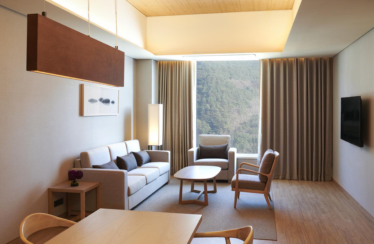 Park Roche Resort & Wellness Jeongseon Esterno foto